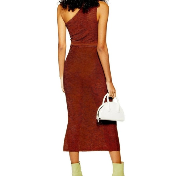 TOPSHOP | Burnt orange one shoulder Maxi dress - Picture 4 of 9